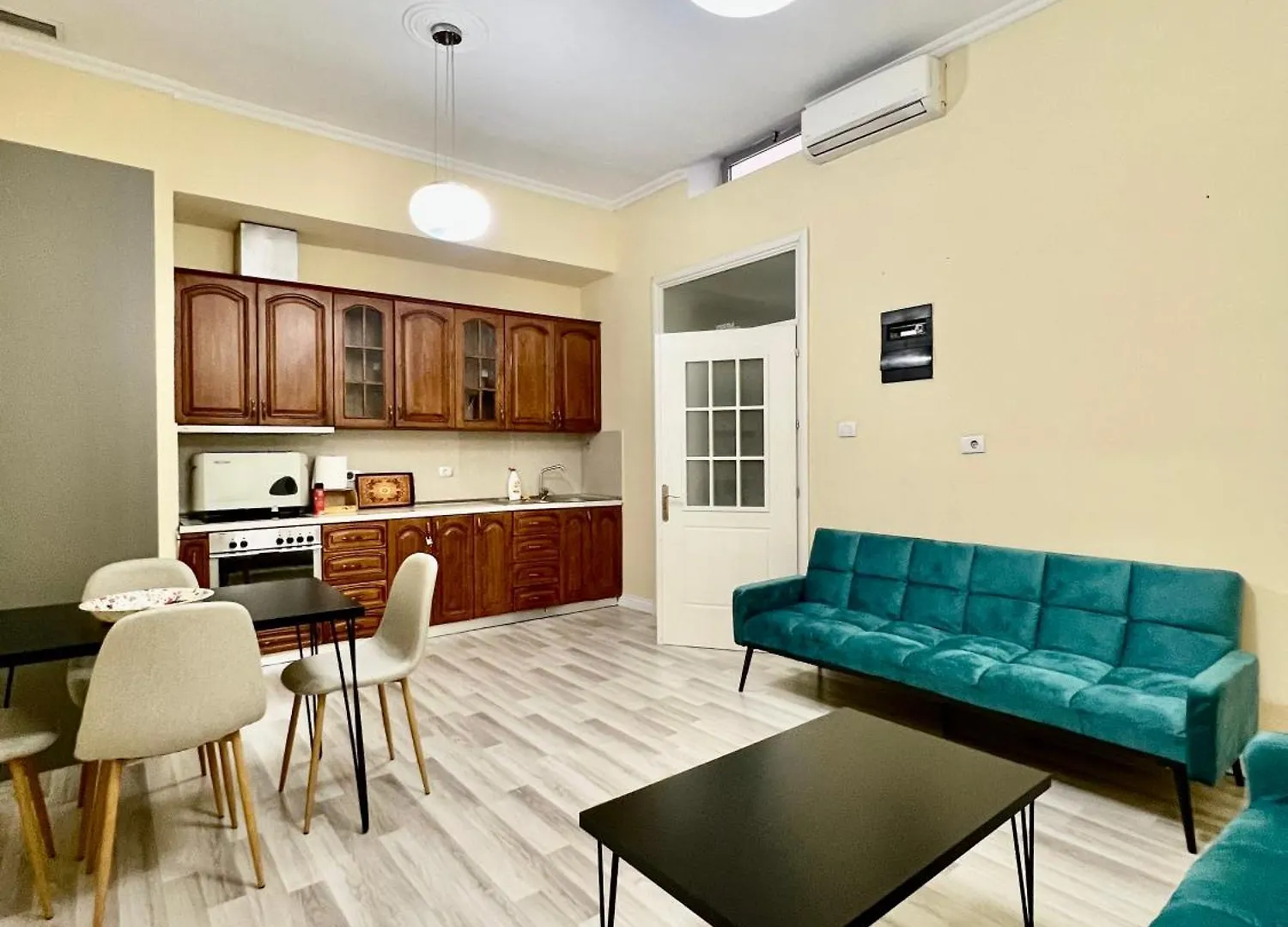 Spiranca Luxury Home Tirana 0*,  Albania